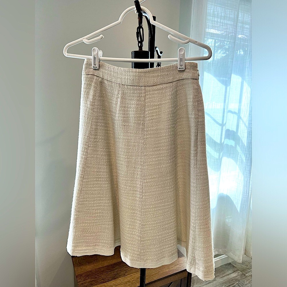 White House Black Market skirt size 2